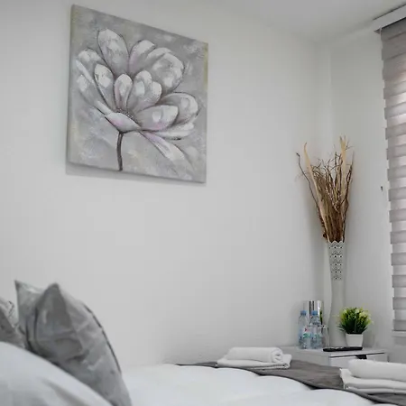 The Sun 아파트호텔